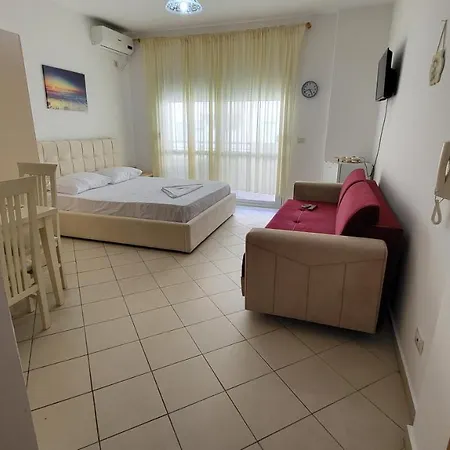 Marina Lungomare And Car On Demand Apartament *